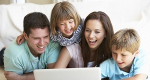 Çevrimiçi olduklarında çocuklarınızı nasıl korursunuz?