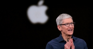Apple CEO'su Cook, Çin'de bulunan fabrikalarını yeniden açıyor