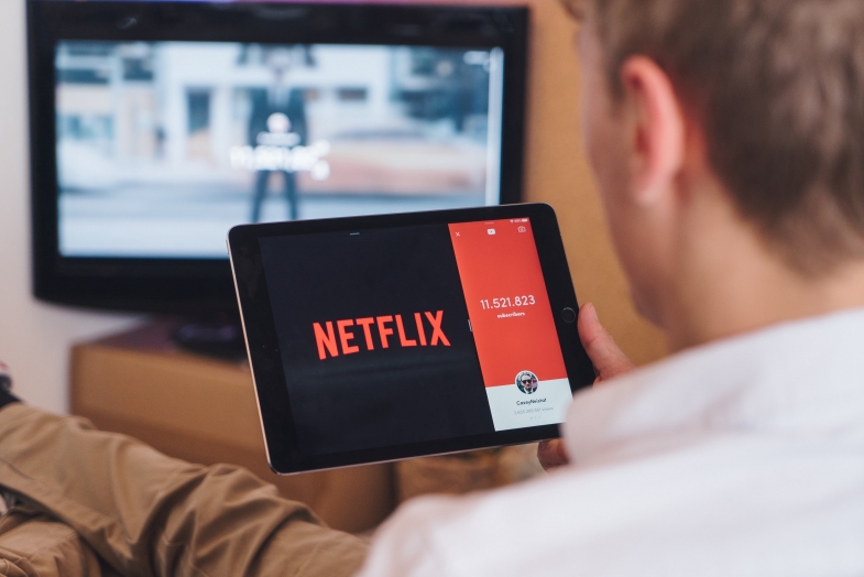Netflix'in Avantajları ve Dezavantajları