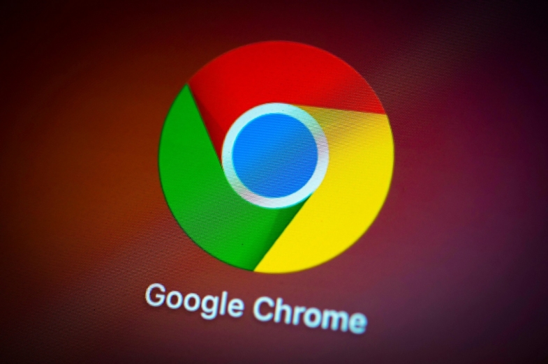 Google, Chrome güncellemelerini askıya aldı