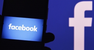 Facebook aldatıcı reklam yayınlarına dava açtı