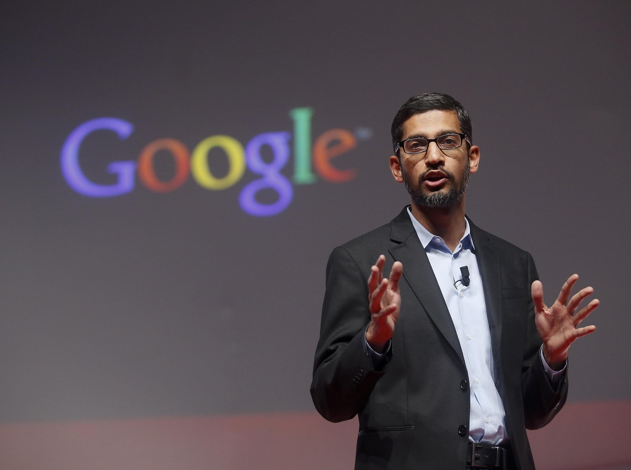 Google CEO'su Sundar Pichai, Apple ile tekrardan işbirliği yapmaya sıcak bakıyor.