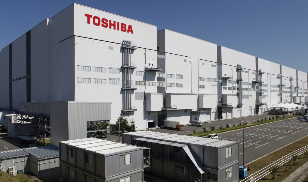 Toshiba, Dizüstü Bilgisayar Piyasasını Tamamen Sharp Bıraktığını Açıkladı.