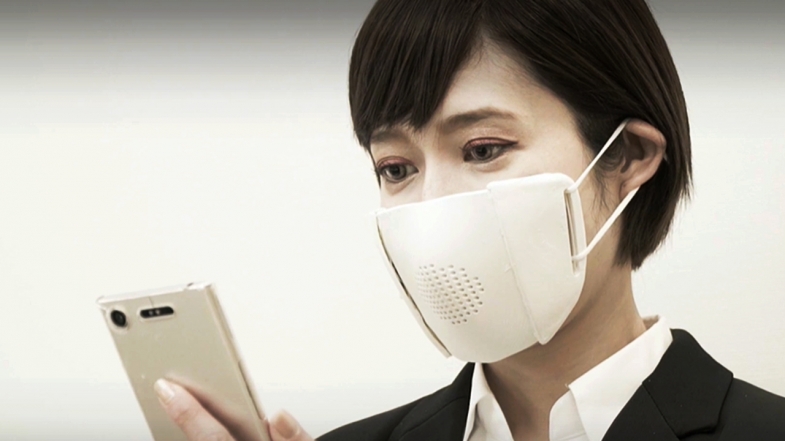 Japonlar 8 Dilde Çeviri Yapabilen Maske Üretti