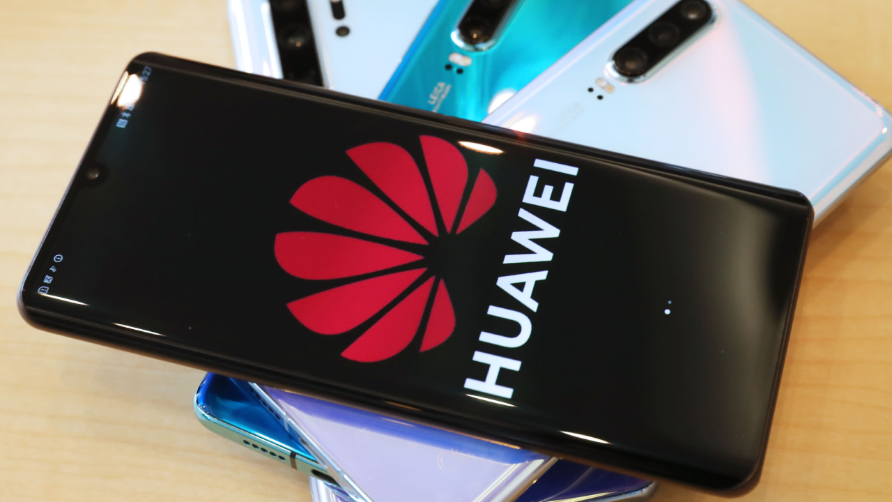Huawei uzun zamandır ABD yasakları ile uğraşıyor.
