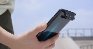 Asus Zenfone 7, 3 lensli kamera ve 5.000 mAh pil ile dikkat çekiyor