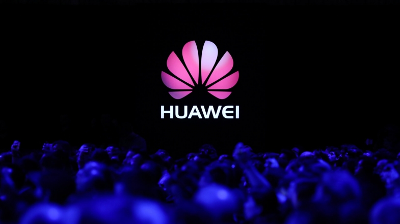 Huawei Yapay Zekâya Sahip Yepyeni Bir Ürünü Piyasaya Sürdü