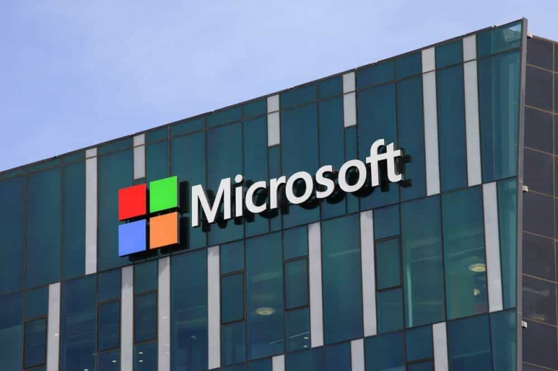 Microsoft, Windows PC'lerin Geleceğini Şekillendirecek İşlemciyi Tanıttı!