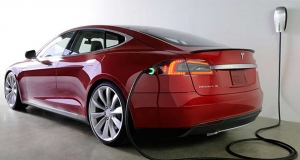 Tesla Araçlar Tek Bir Şarjla Ne Kadar Uzaklığa Gidebilir?