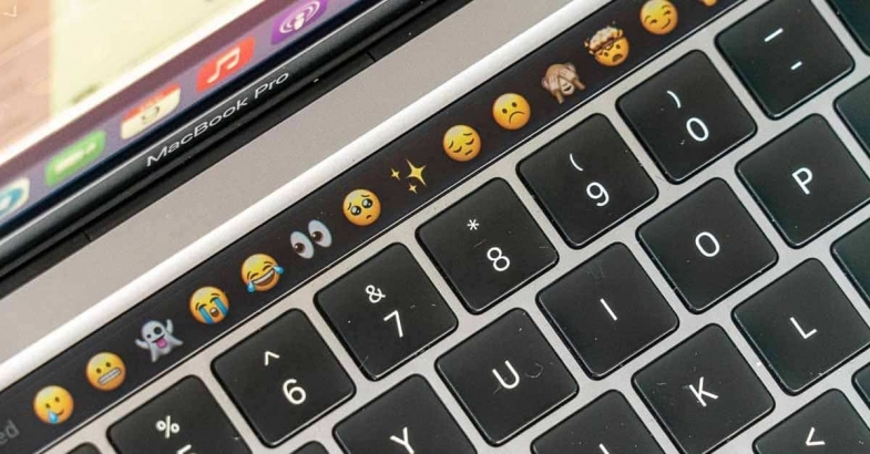 Yeni MacBook Pro: Touch Bar Özelliği Olmadan Piyasada Yerini Alacak!