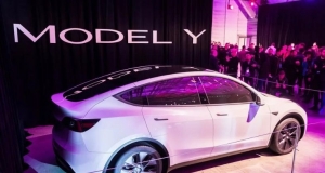 Tam Otonom Sürüş Beta Modundaki Tesla Aracı Yaptığı Kazada Ciddi Hasar Gördü