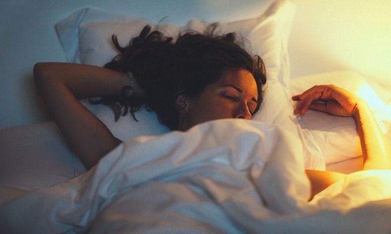 Işık Açık Uyumak İnsan Sağlığını Olumsuz Etkiliyor