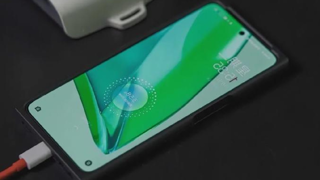 OnePlus: Yeni Bir Cihaz Serisi ile Piyasada Yerini Alacak!
