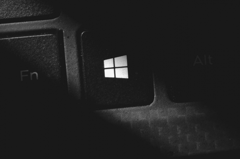 Windows 11'den Windows 10'a nasıl düşürülür?