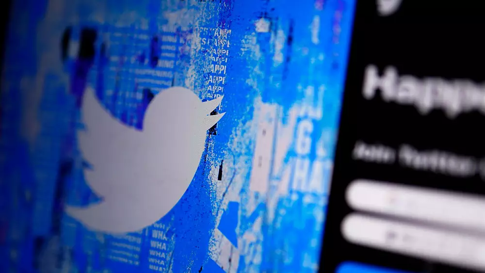 Twitter, Geliri Düşen Şirketler Çarkına Girdi